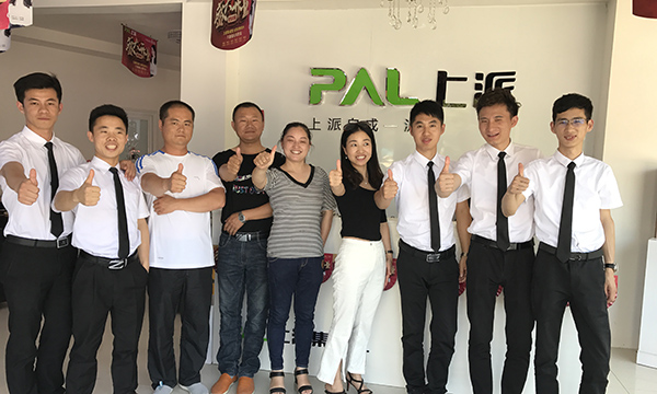 “始于颜值，陷于才华，忠于人品”——江西修水专卖店负责人郑之林专访