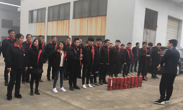 防患于未然，上派电器开展消防安全培训演练