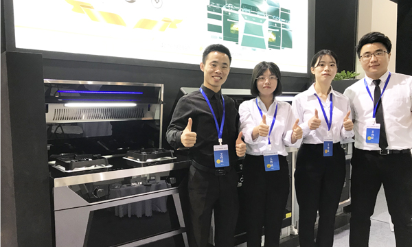 融杭发展?创赢未来！上派集成灶强势亮相“杭州·绍兴周”！