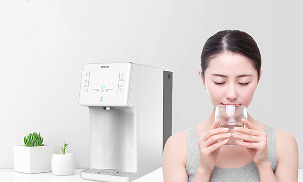 多喝水、喝好水，拥有上派移动水吧对疫情防控很重要！