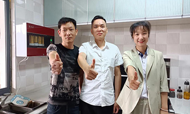 上派集成灶售后部长深入终端市场，质量奠定发展，服务铸就品牌！