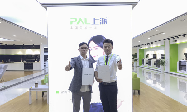 用心专注，价值体现——上派集成灶签约湖北黄冈